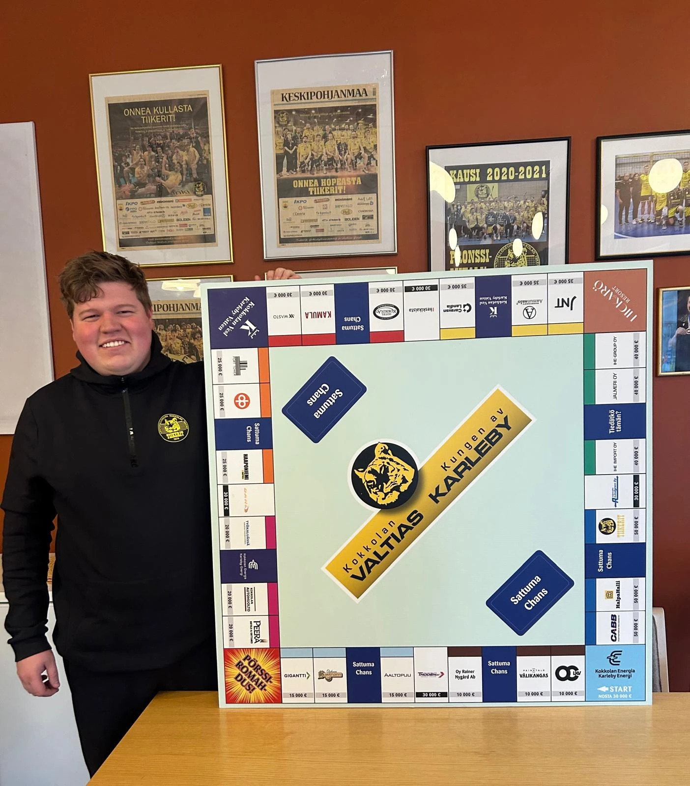 Kokkolan valtias -lautapelin iso esittelykappale